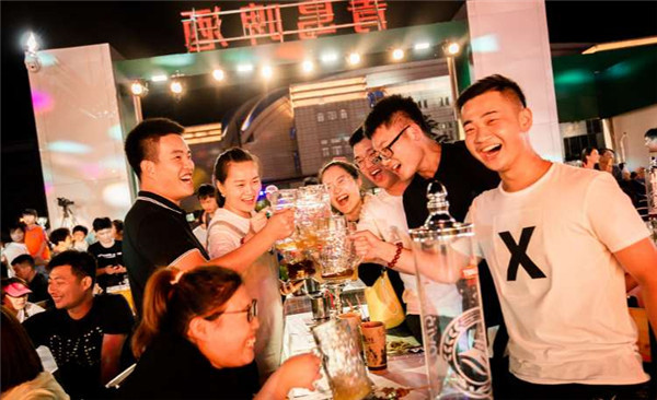 三十年，國際客廳見證啤酒節(jié)的嶗山故事