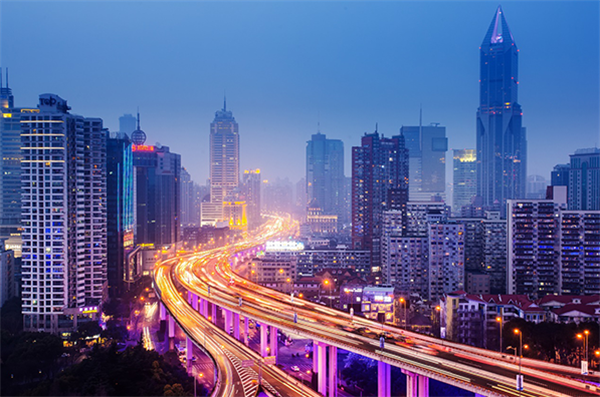 即墨富豪爭(zhēng)藏的天奕黑卡，究竟好在哪？