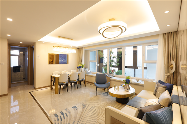 龍湖龍譽城丨“龍湖杯”國潮少年才藝大賽開幕，沸騰全城！