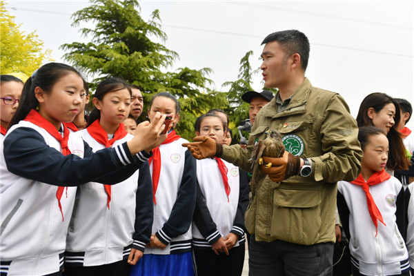 青島市城陽區(qū)聘任志愿林長引領愛鳥護綠
