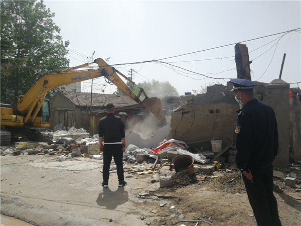 3000平米違建被拆除！嶗山區(qū)扎實快速有效推進(jìn)違建問題
