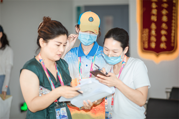 金沙灘啤酒城游客服務(wù)中心太牛  熱情服務(wù)獲點(diǎn)贊