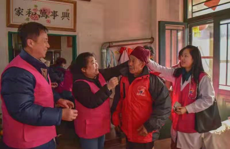 12.5國(guó)際志愿者日|市北區(qū)志愿服務(wù)團(tuán)隊(duì)持續(xù)推進(jìn)“暖冬行動(dòng)”，溫暖孤寡老人