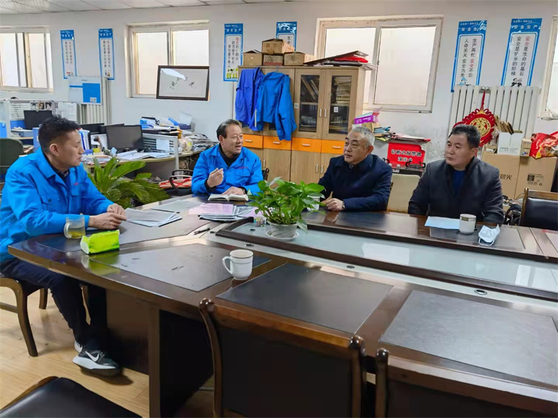 春季期間安全當先——市城市管理局領(lǐng)導(dǎo)走進青島同源液化氣公司安全檢查