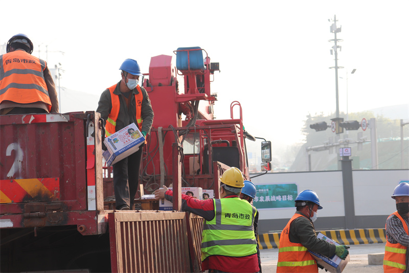 同心抗疫，惠企服務(wù)——嶗山區(qū)城市管理局在行動