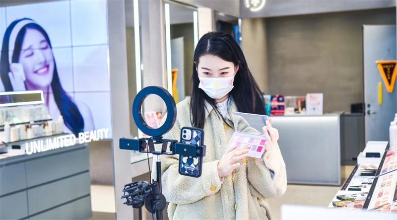 “煙火氣”漸濃！青島中央商務(wù)區(qū)商圈繽紛活動促消費回暖