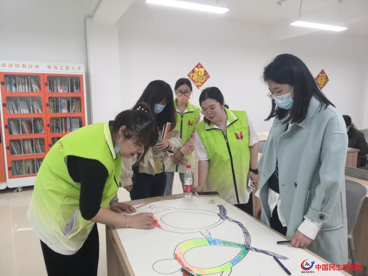 青島市北區(qū)推進(jìn)社工站建設(shè)，讓“微服務(wù)”從點(diǎn)滴做起