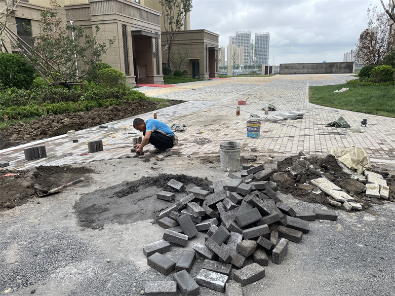 膠州中建·錦繡天地設(shè)施亂套還強(qiáng)制交房！業(yè)主質(zhì)疑：如何通過驗(yàn)收