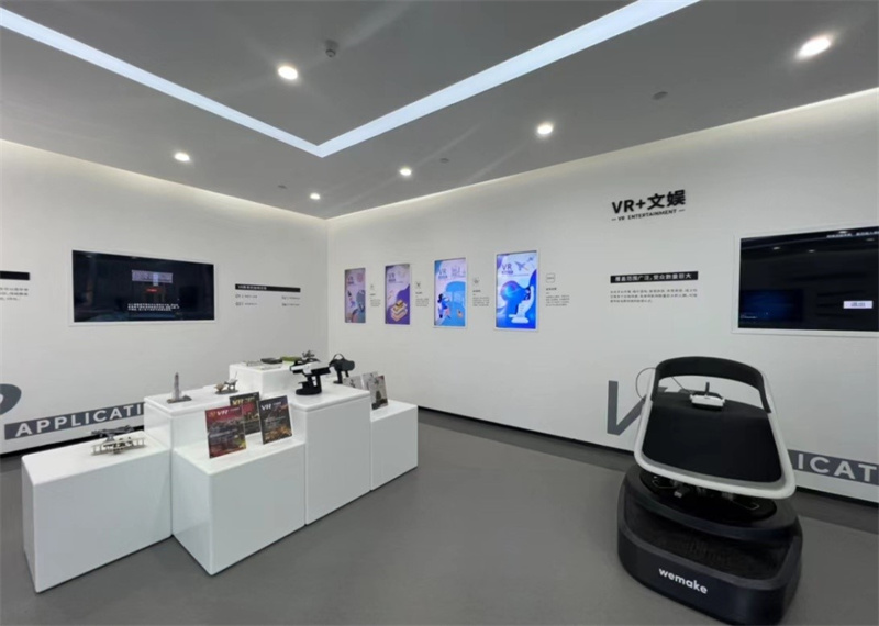 匯聚全國七成虛擬現(xiàn)實(shí)科研力量、獨(dú)攬11家“行業(yè)頭部”科研機(jī)構(gòu)……青島VR產(chǎn)業(yè)這樣“走在前”