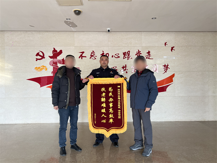 膠州公安：寒風(fēng)中一幕幕熱乎乎的暖心時刻
