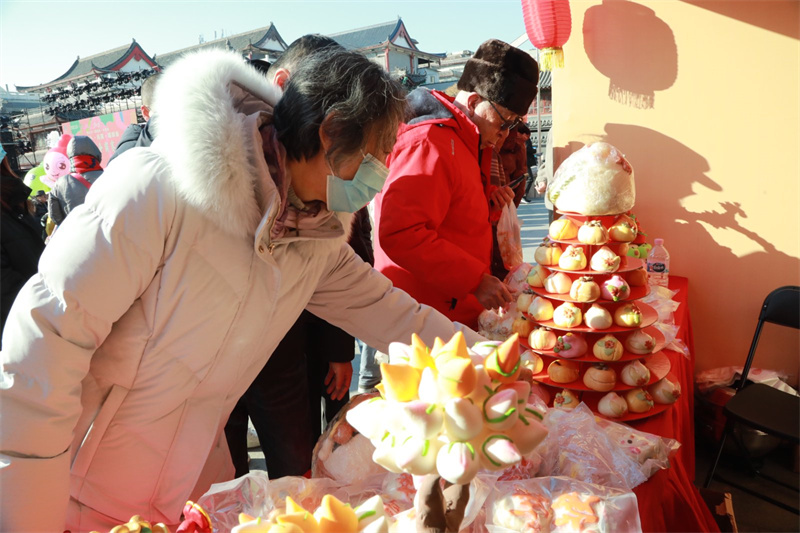 糖球會(huì)絕活之三：手工絕活花餑餑亮相糖球會(huì)，省級(jí)非遺展現(xiàn)傳統(tǒng)美食魅力