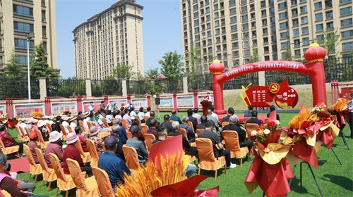 青島:河套街道胡慶社區(qū)首個(gè)直飲水健康中心正式啟用